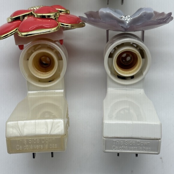 Bath & Body Works Wallflower Diffuser  Flower Set of 4 Aroma.  Read - Picture 7 of 16